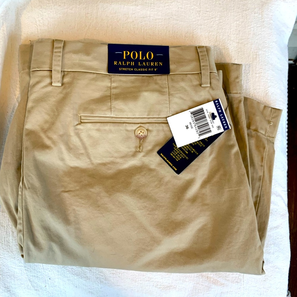 Men’s tan shorts 9”